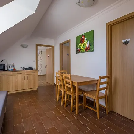 Πανσιόν Dobosi Vendeghaz