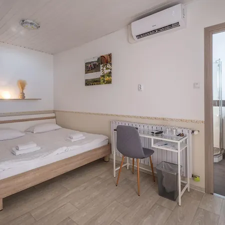 Πανσιόν Dobosi Vendeghaz