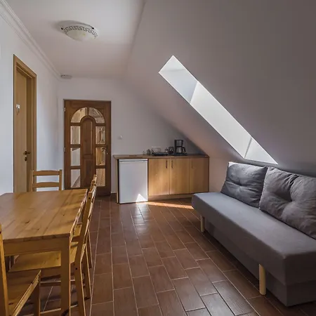 Dobosi Vendeghaz Pensjonat 3*
